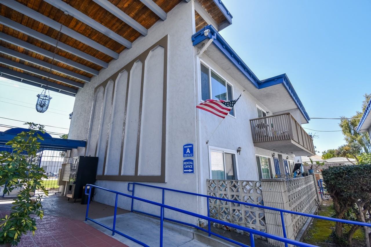 340 Moss St #B13 - Photo 6 of 13