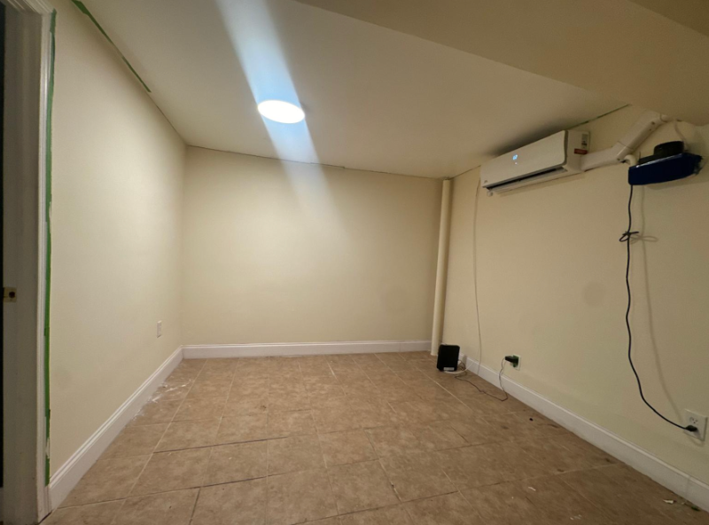 111 Remsen Ave - Photo 3 of 9