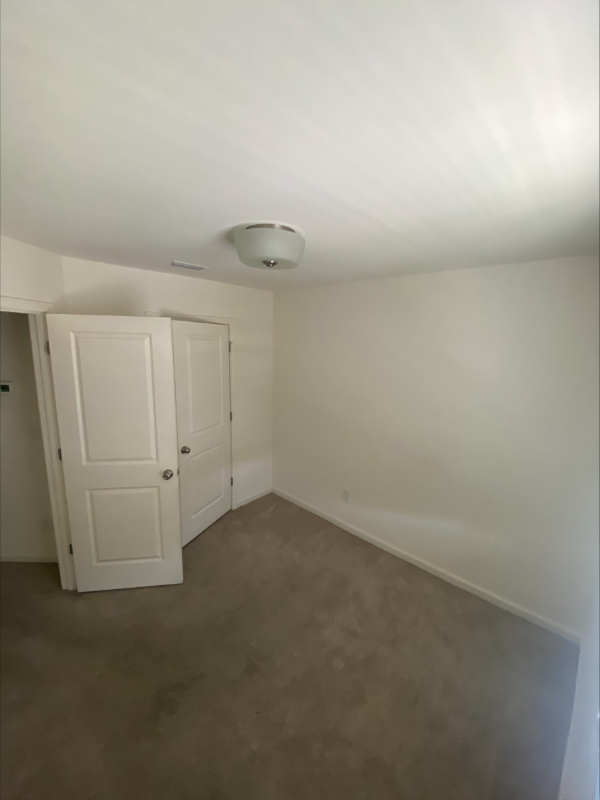 11009 Woodland Creek Way - Photo 3 of 9
