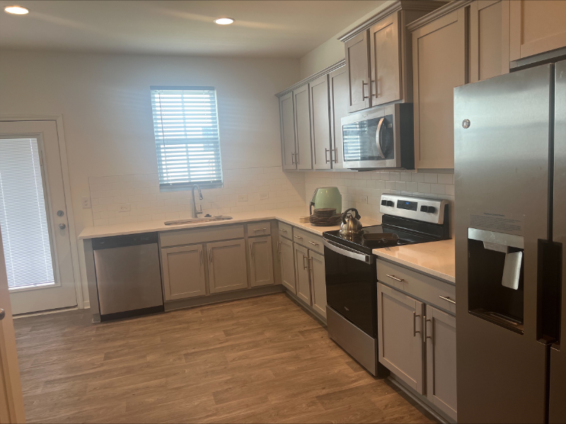 11009 Woodland Creek Way - Photo 5 of 9