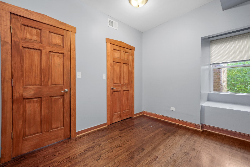 4538 W Jackson Blvd #MAIN - Photo 7 of 15