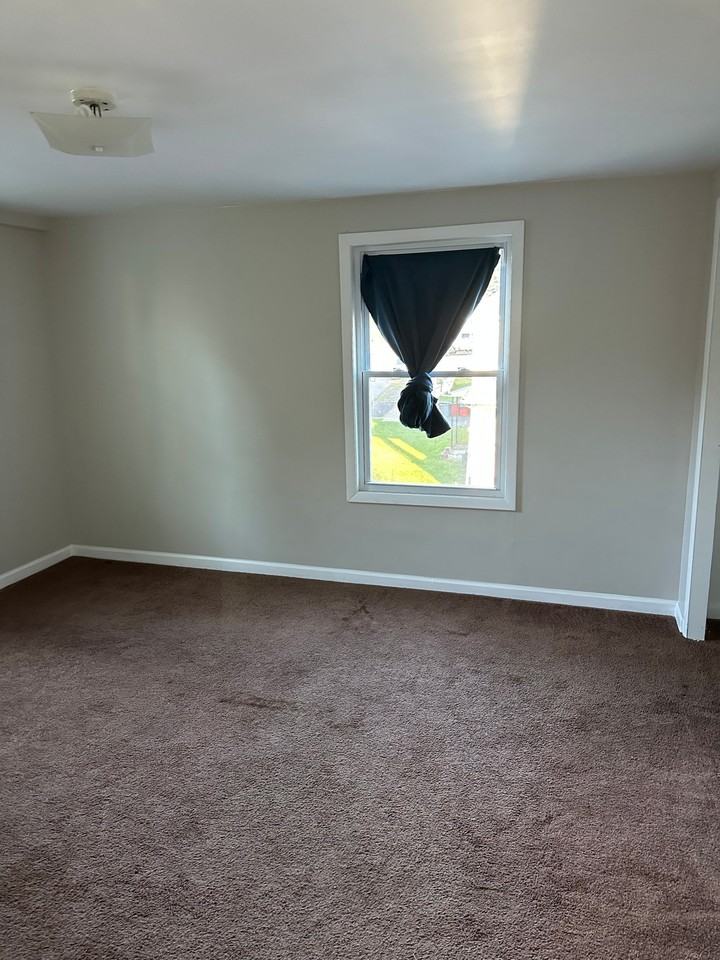 516 Burke St #2ndFL - Photo 6 of 6