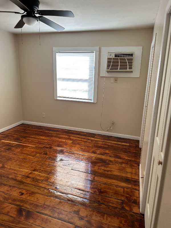 3701 Sleeper Ave #5 - Photo 7 of 10