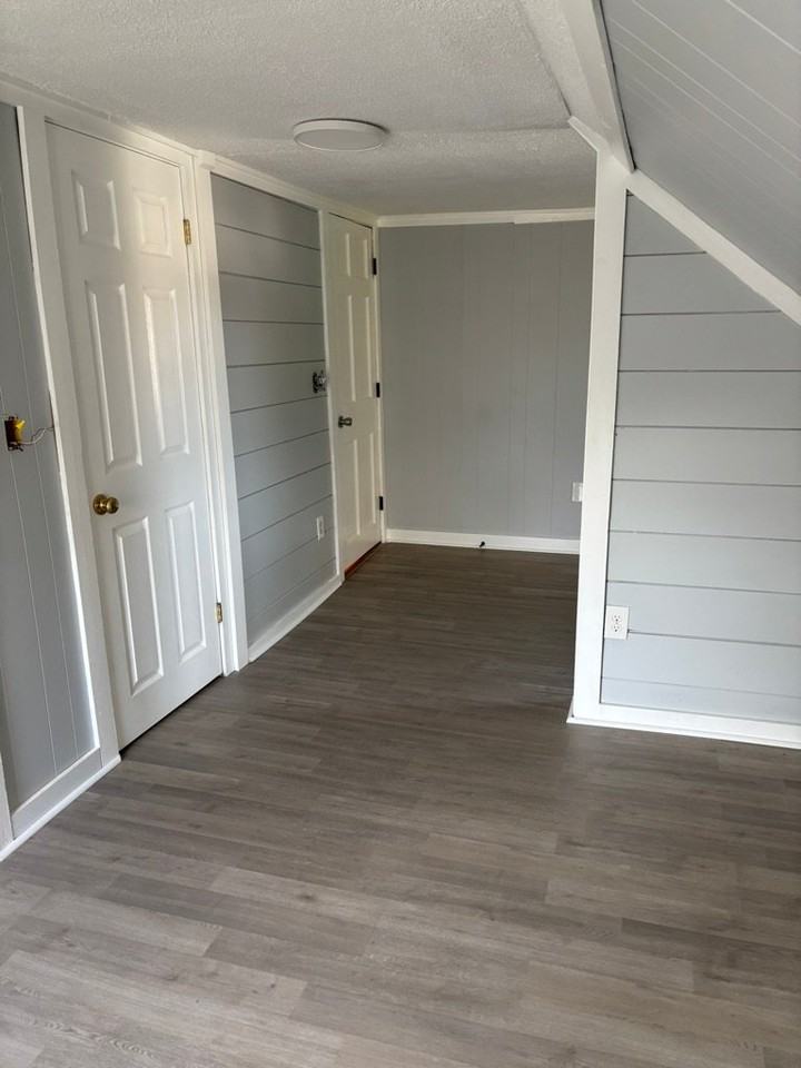 376 Portland St #B - Photo 4 of 22
