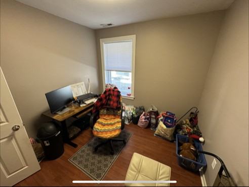 4931 W Ainslie St - Photo 3 of 5