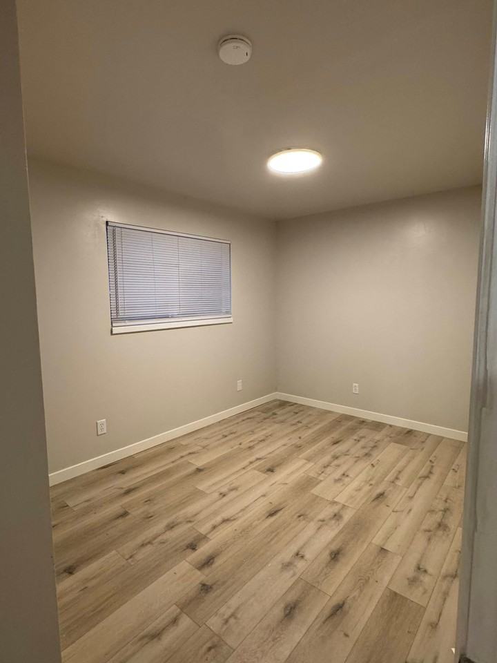 263 Eastsouth - Photo 5 of 6