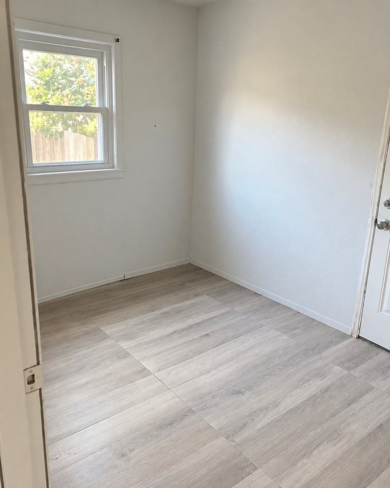 Margaret St #608 - Photo 3 of 5