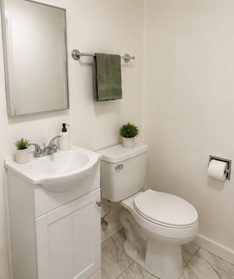 591 W Sherman St #4 - Photo 5 of 6