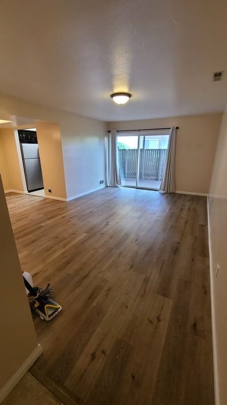 335 Peach Ln - Photo 7 of 34