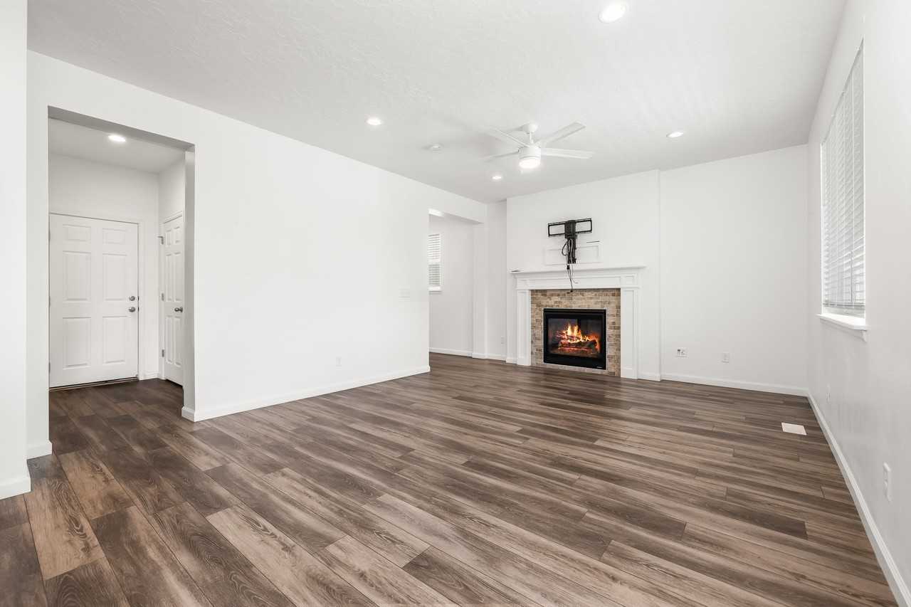15177 S Prinz Ln - Photo 3 of 18