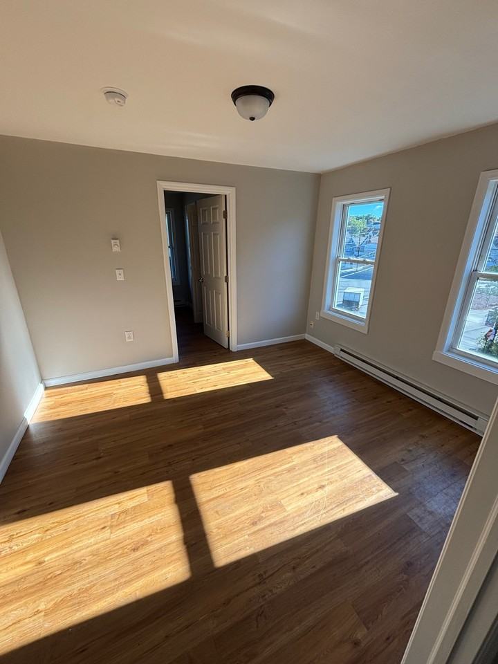 603 S Blakely St #3 - Photo 3 of 12