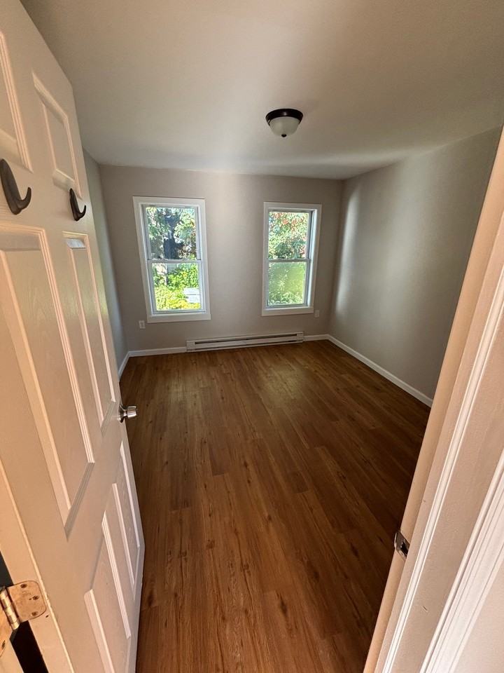 603 S Blakely St #3 - Photo 4 of 12