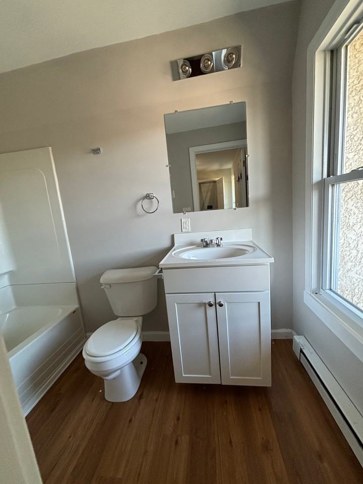 603 S Blakely St #3 - Photo 7 of 12