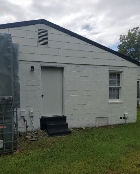 411 Louis Ave - Photo 3 of 17