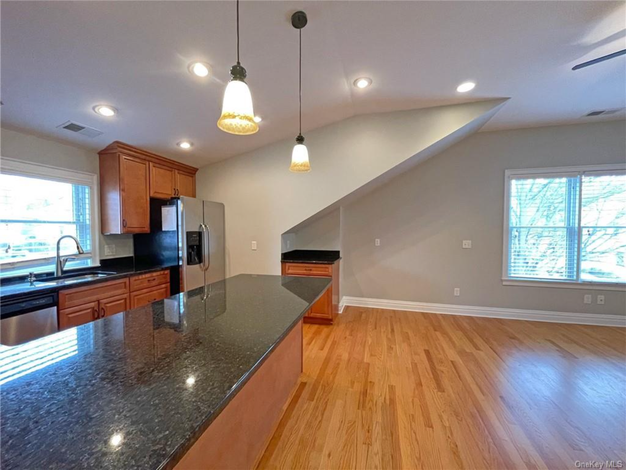 27 Fisher Avenue #2nd Floor - Photo 2 of 16