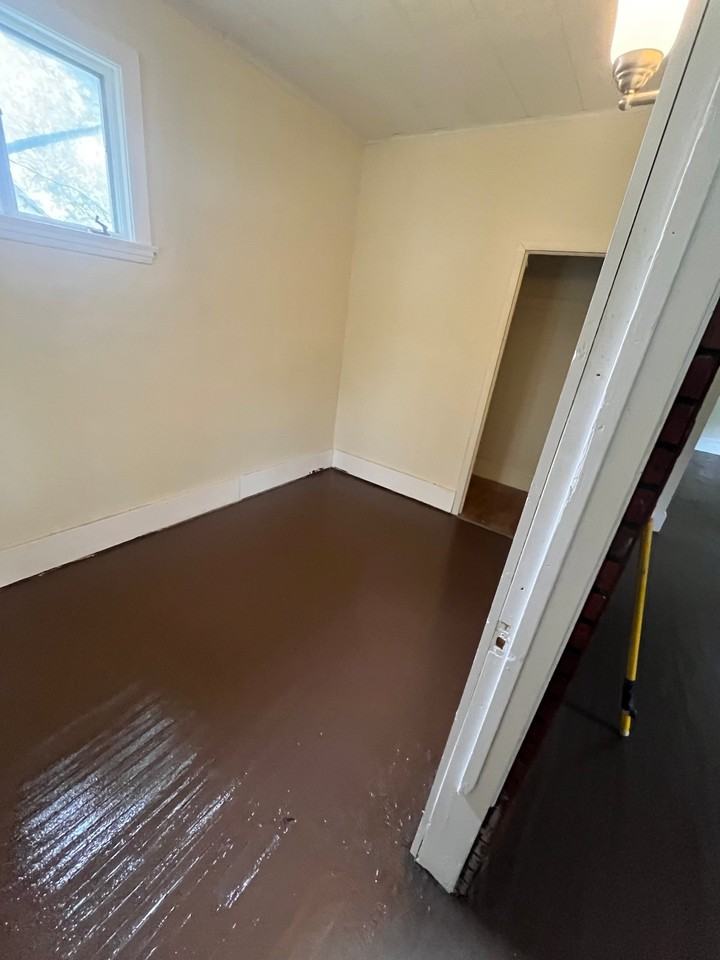 525 Colburn St - Photo 4 of 13