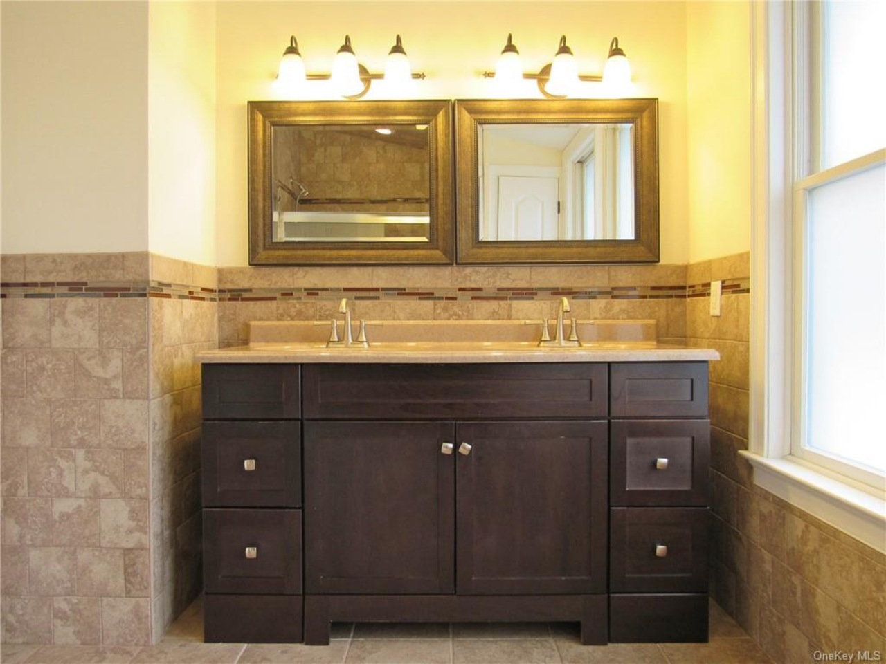 27 Fisher Avenue #2nd Floor - Photo 7 of 16