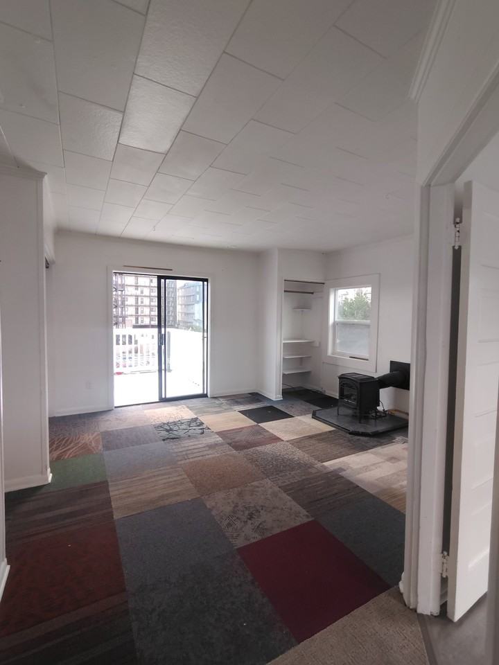 110 Avenue E #116 - Photo 3 of 19