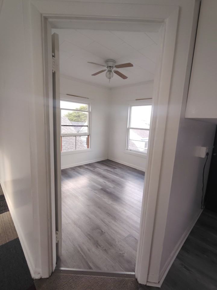 110 Avenue E #116 - Photo 6 of 19