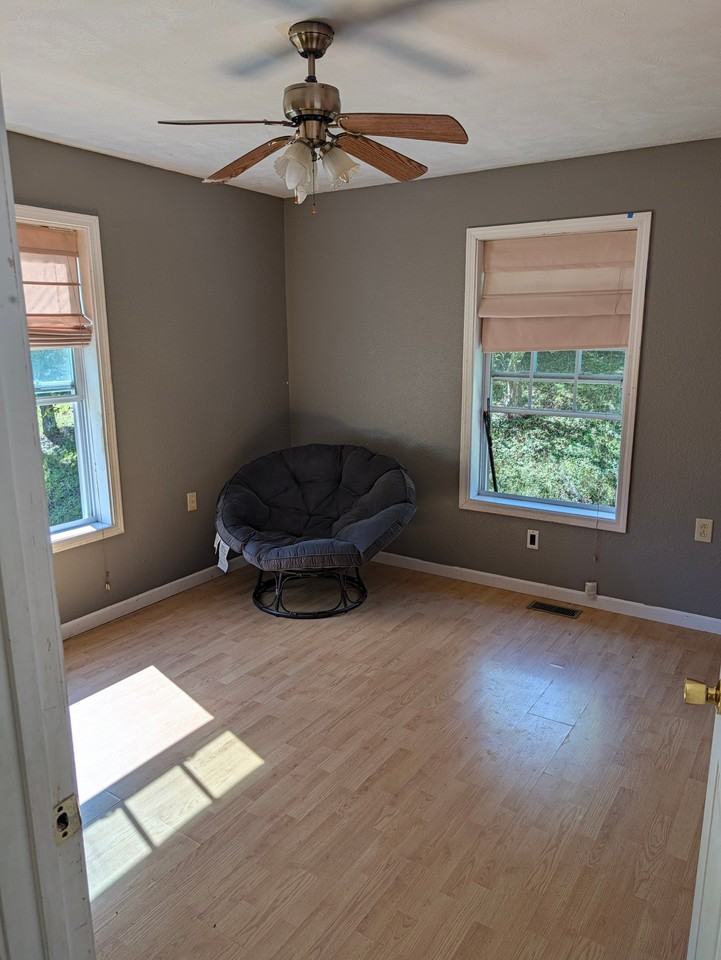 7242 State St - Photo 5 of 13