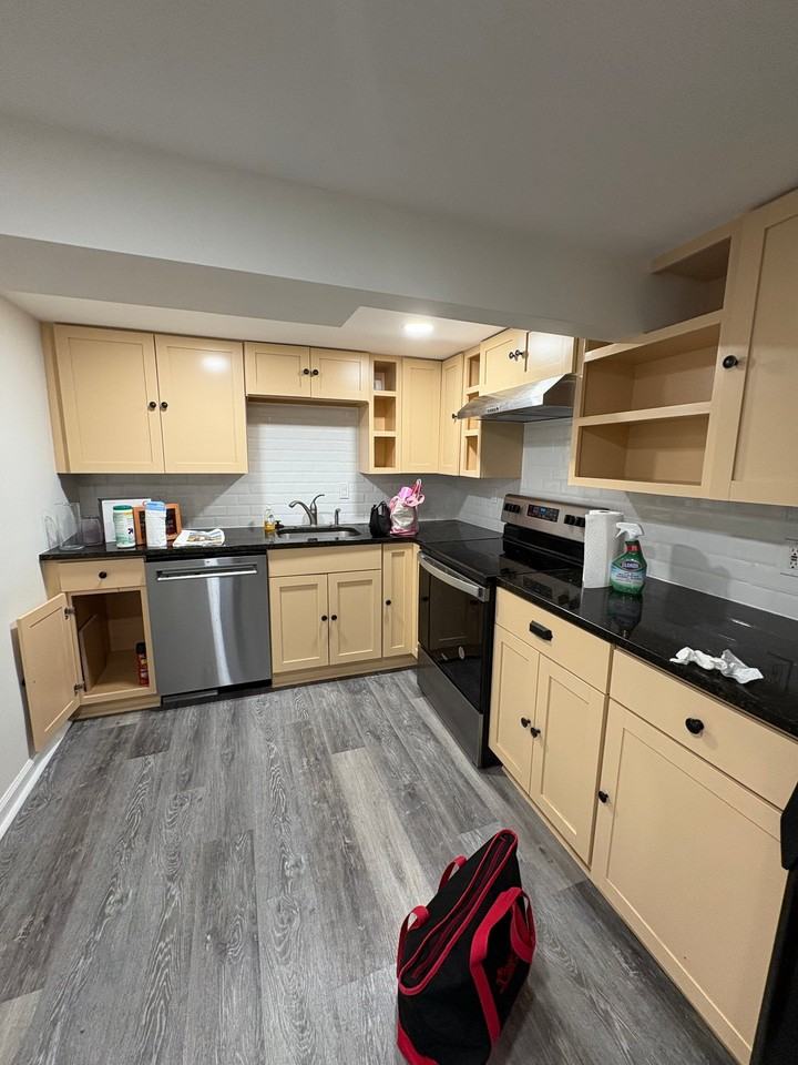 40 Todd Pl Ne #B - Photo 3 of 8