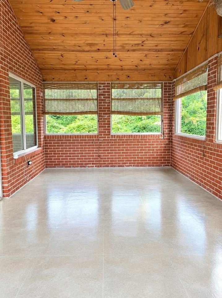 861 Harmony Ln - Photo 5 of 20
