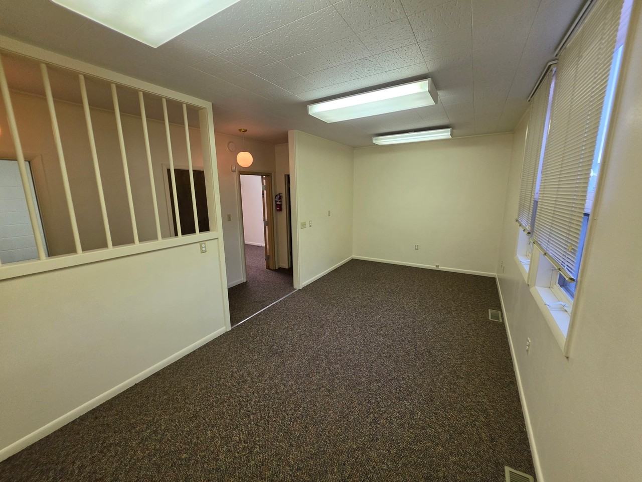 325 W Main St #F - Photo 4 of 7