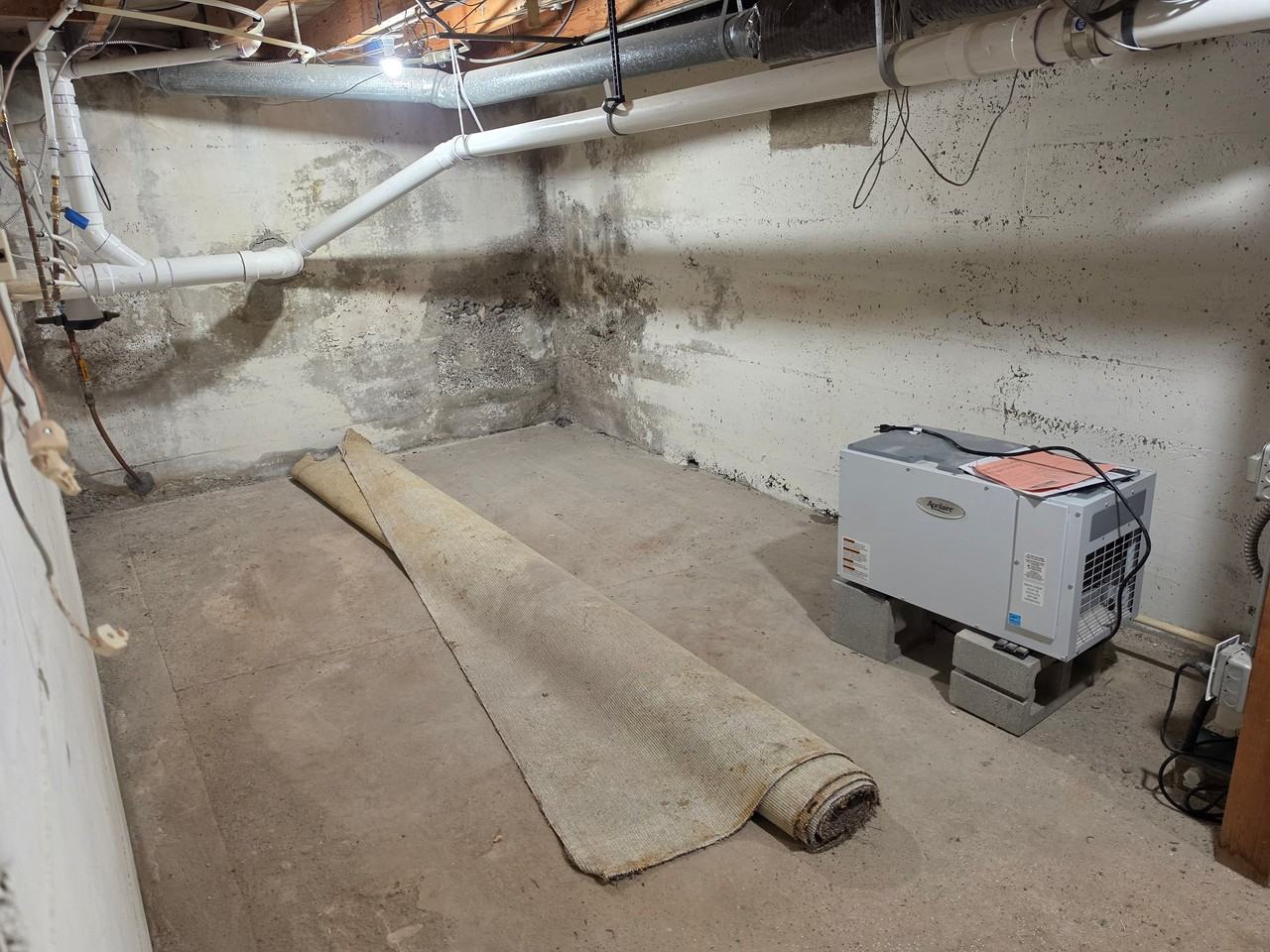 325 W Main St #C - Photo 7 of 8