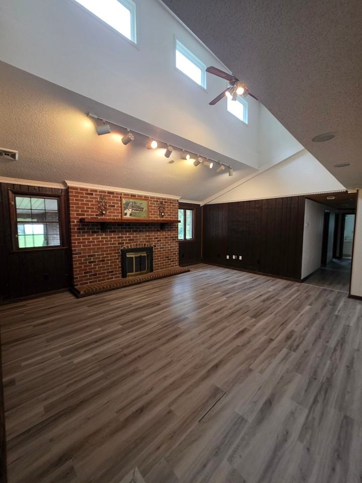 1303 Possum Quarter Rd