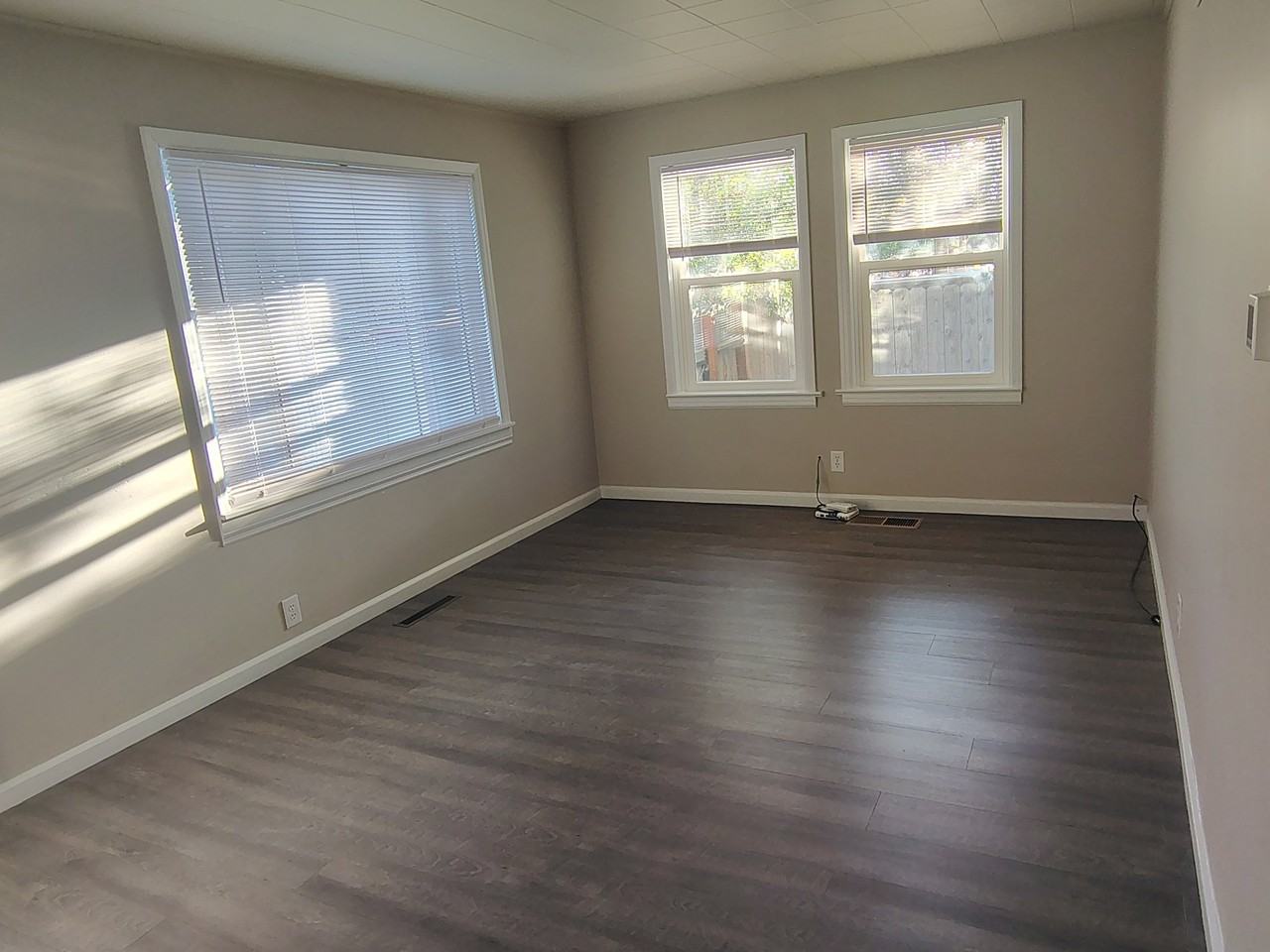 1638 2nd Ave E - Photo 5 of 17