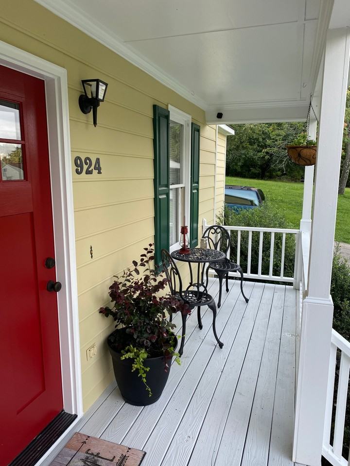 924 Big Bend Ct - Photo 3 of 16
