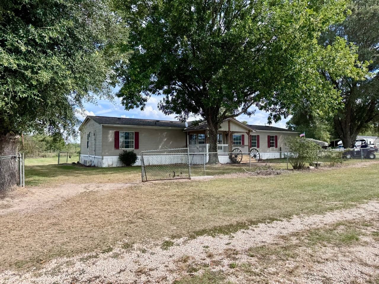 235 Longacre Rd - Photo 2 of 18