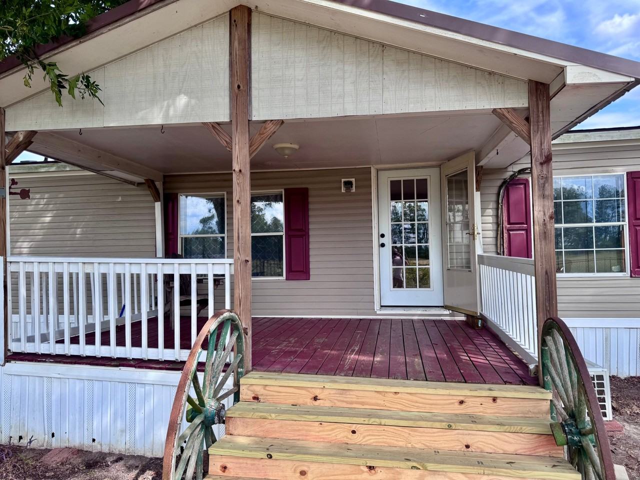 235 Longacre Rd - Photo 4 of 18