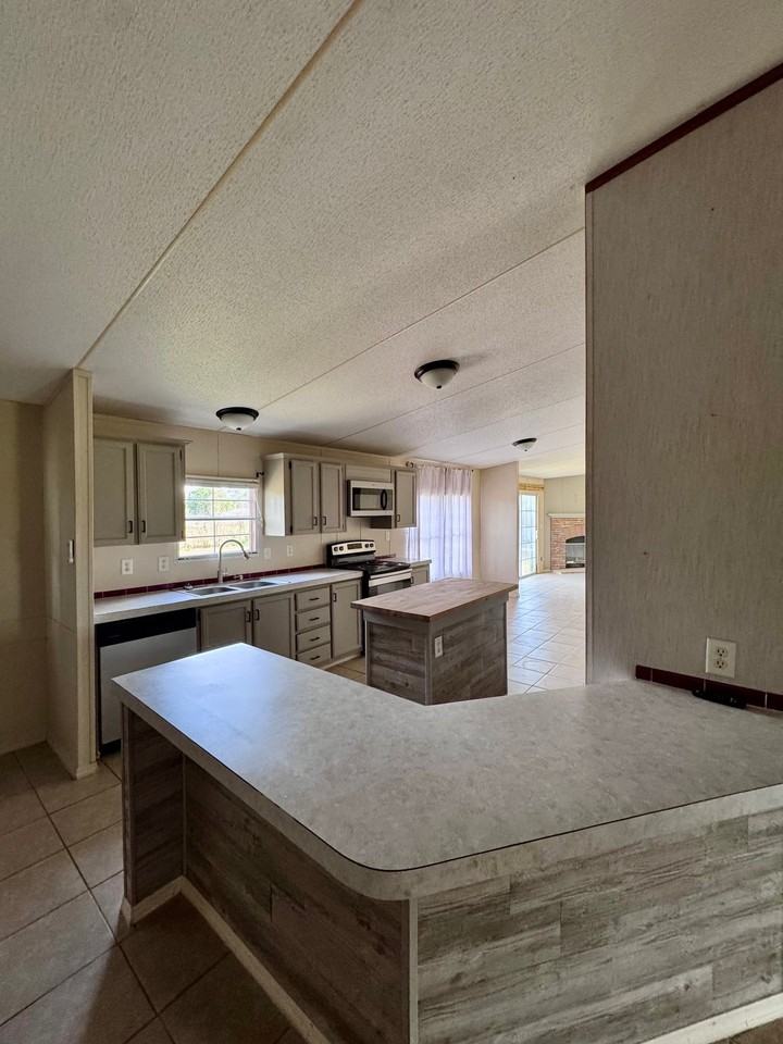 235 Longacre Rd - Photo 6 of 18