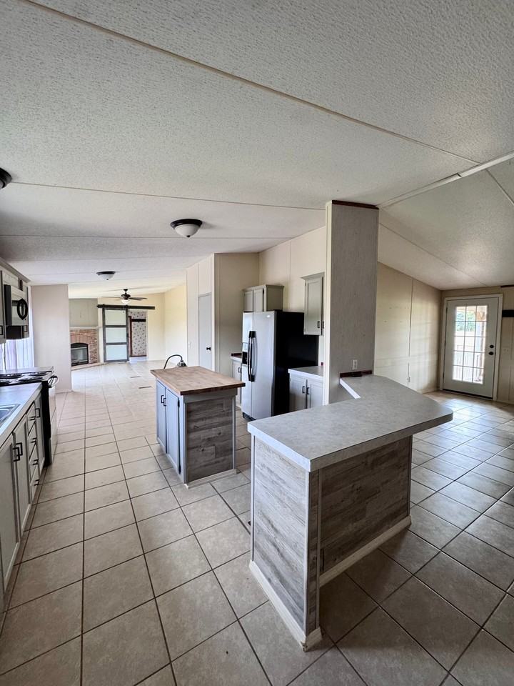 235 Longacre Rd - Photo 7 of 18
