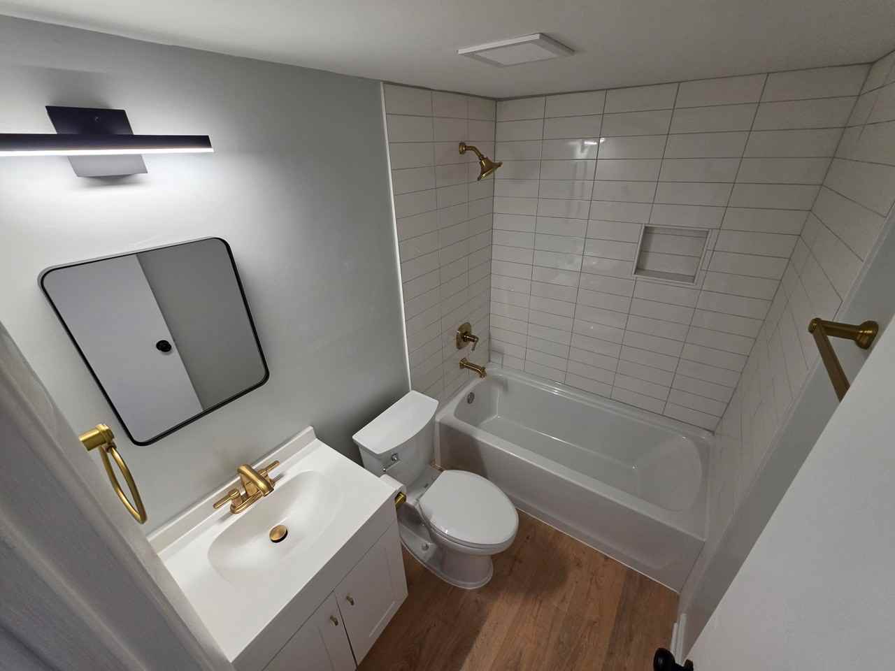 1340 Hunters Rd #D - Photo 7 of 12