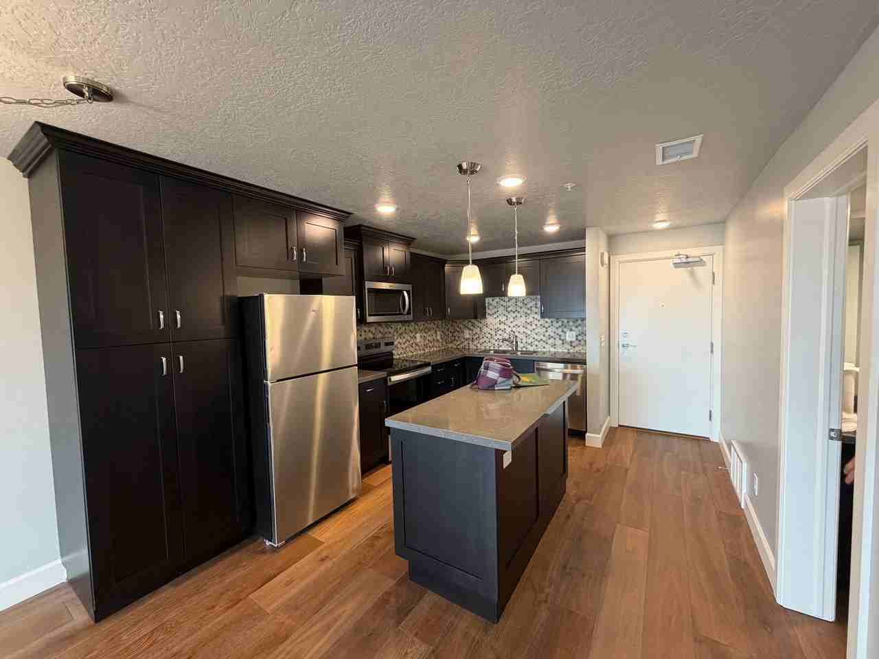 1032 E St #603B - Photo 5 of 7