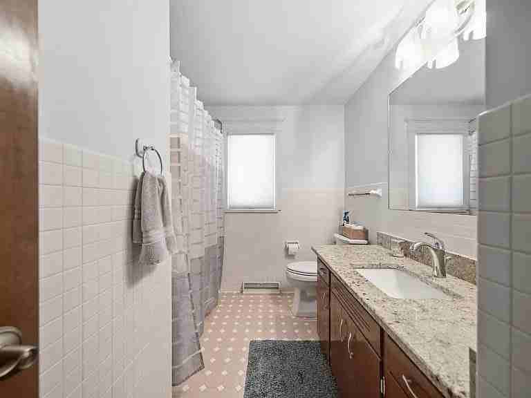 1430 W Tomar Ct - Photo 3 of 16