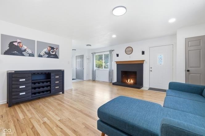 1902 Lawrence Ave #1 - Photo 7 of 20