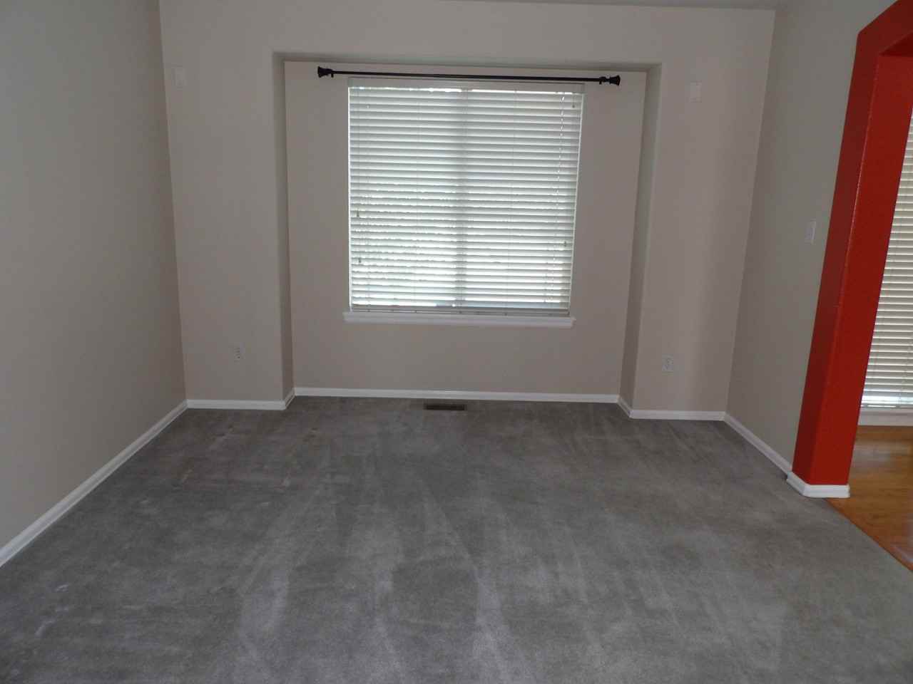 1347 Lily Lake Dr - Photo 4 of 20