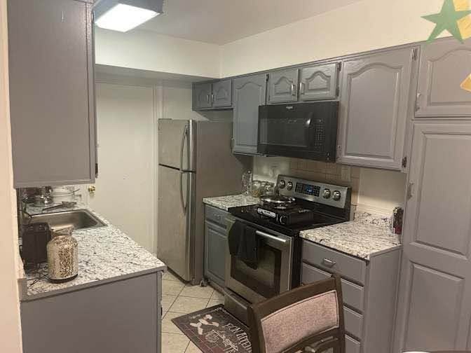 10206 Winchester Ct - Photo 3 of 5