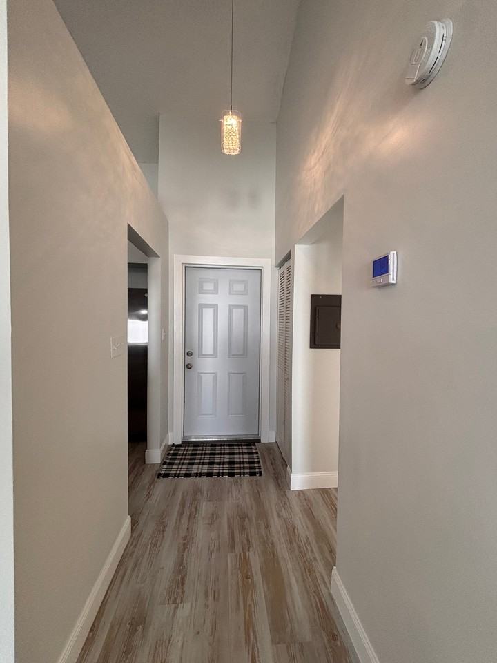 6924 Stones Throw Cir N - Photo 3 of 18