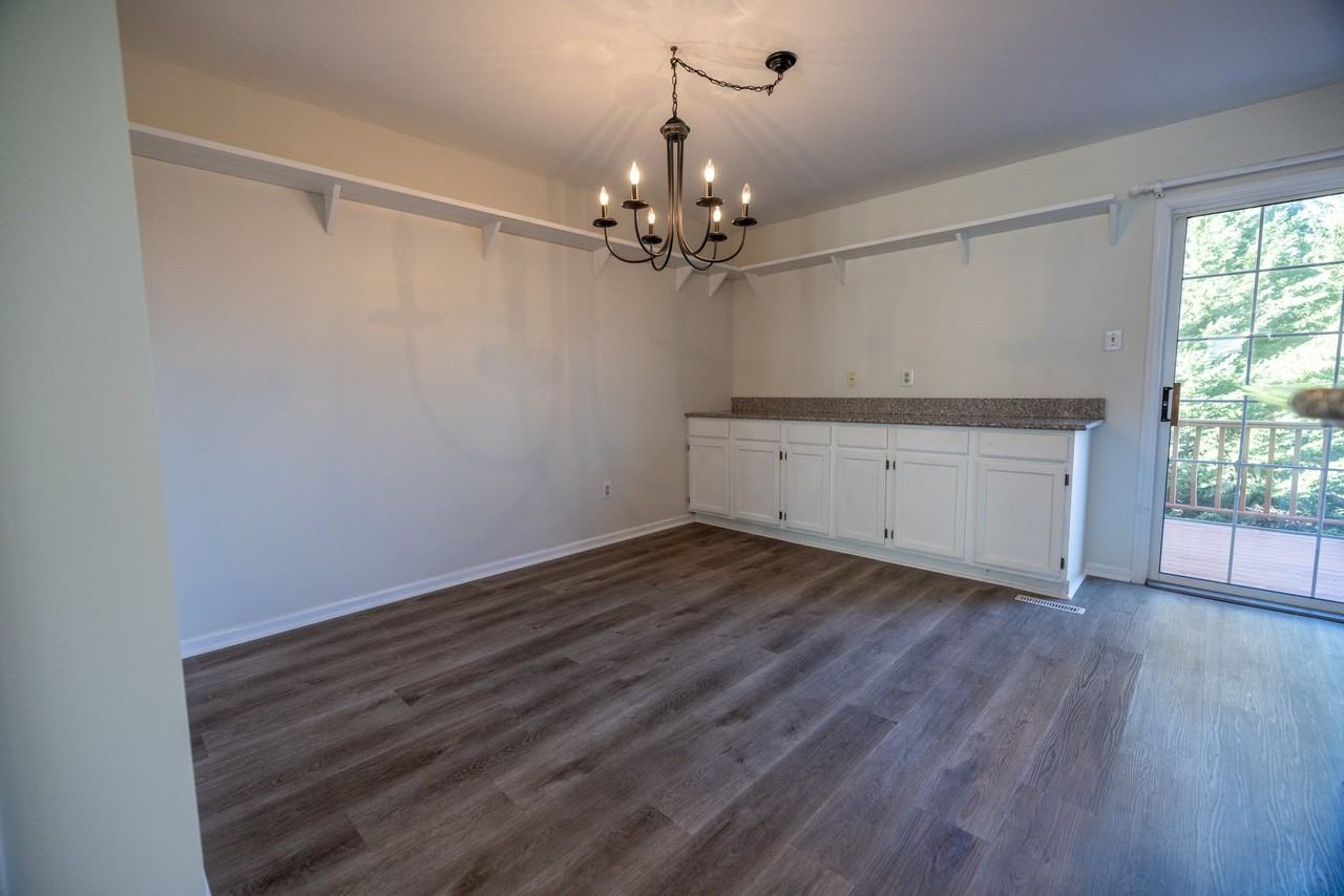 1104 Coventry Pointe Ln - Photo 6 of 20