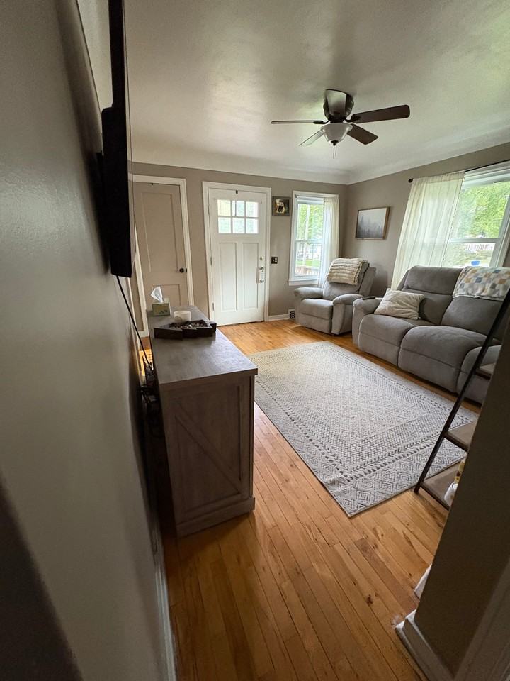 707 Cypress St - Photo 2 of 16