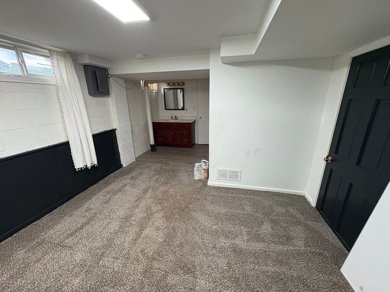 707 Cypress St - Photo 3 of 16