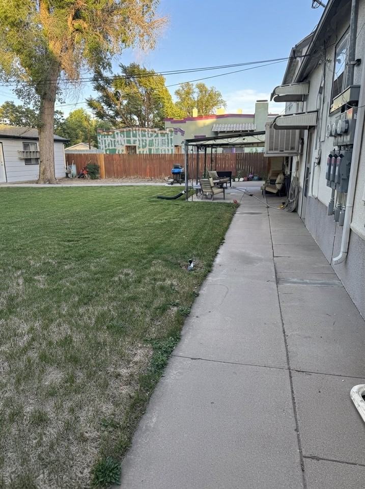 527 W Evans Ave #1 - Photo 3 of 7