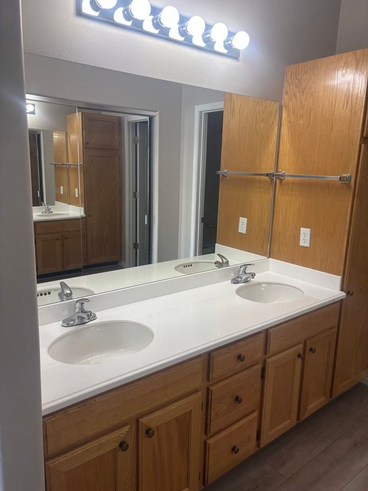 3762 S Carlisle Park Pl #2 - Photo 5 of 10