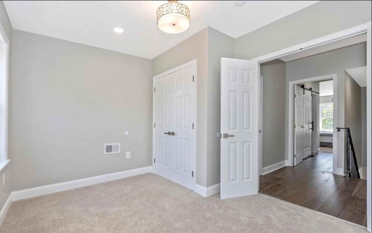 321 N Stricker St - Photo 7 of 11