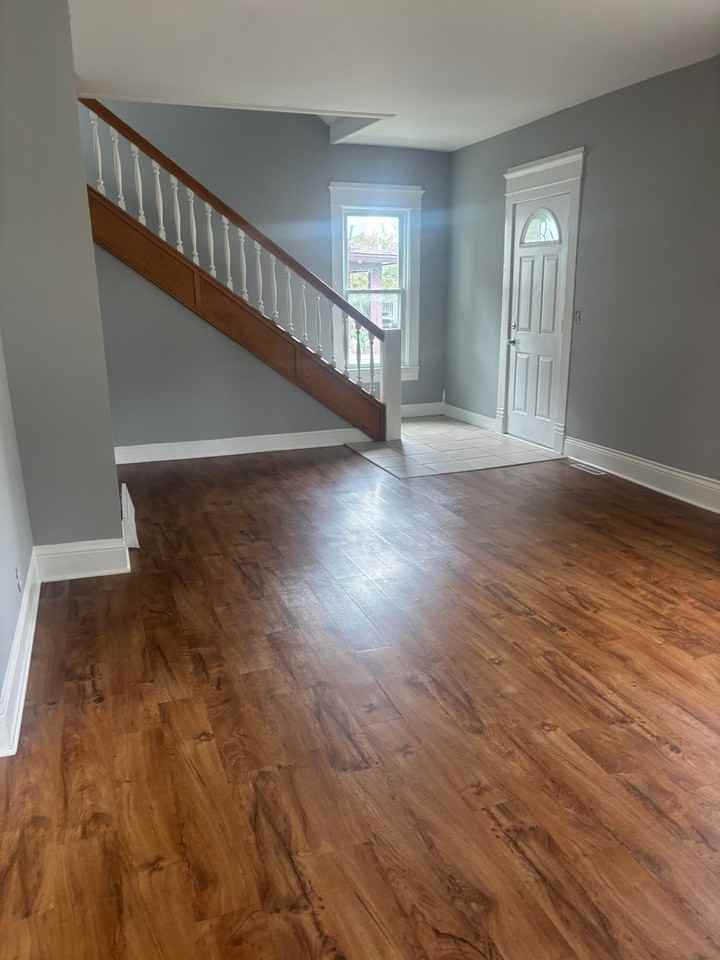 842 44th St - Photo 6 of 9