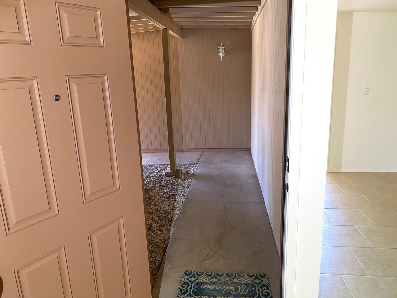 8209 E Balfour Dr - Photo 5 of 33